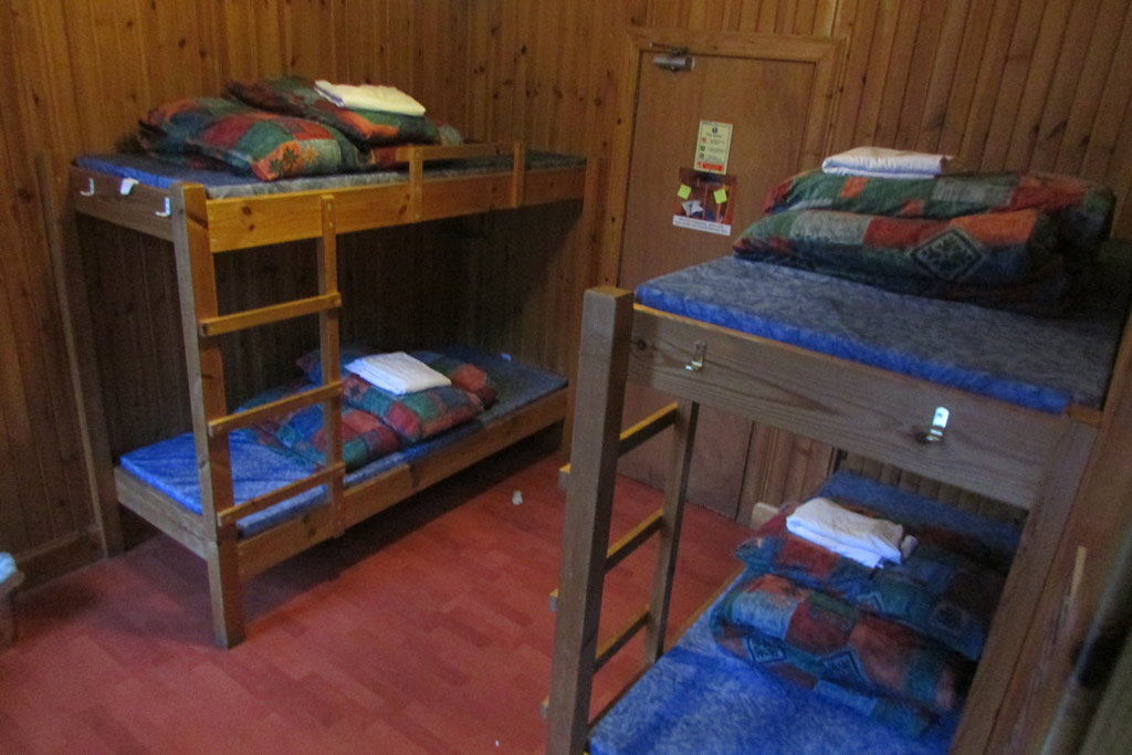 blackwater-hostel-bedroom