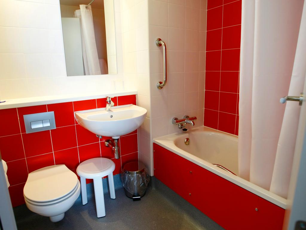 Poblenou_Bathroom_0