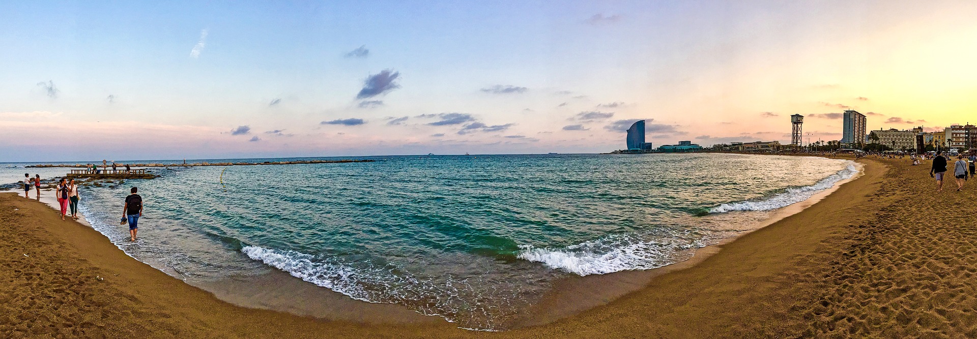 barcelona-2390525_1920