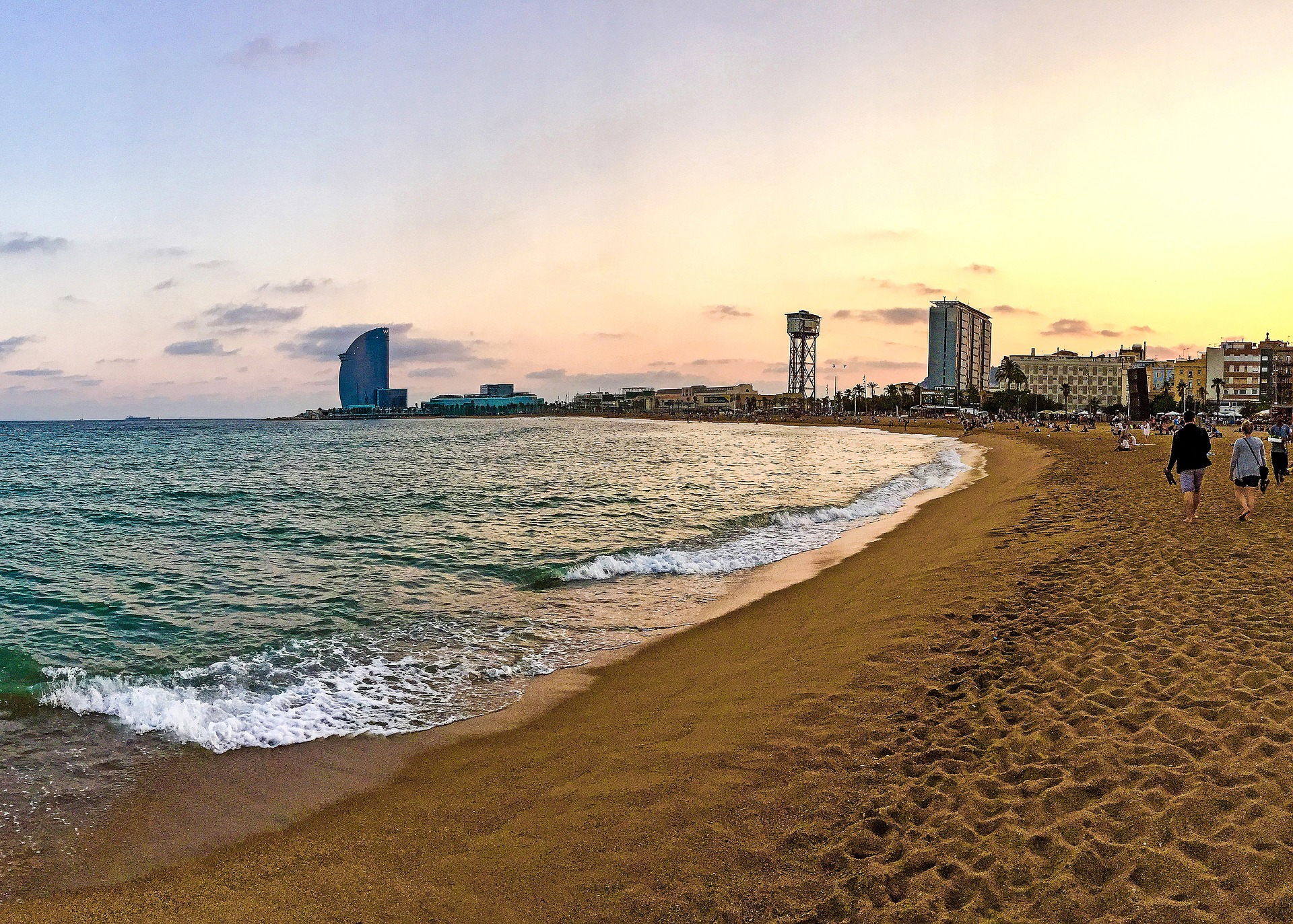barcelona-2395956_1920