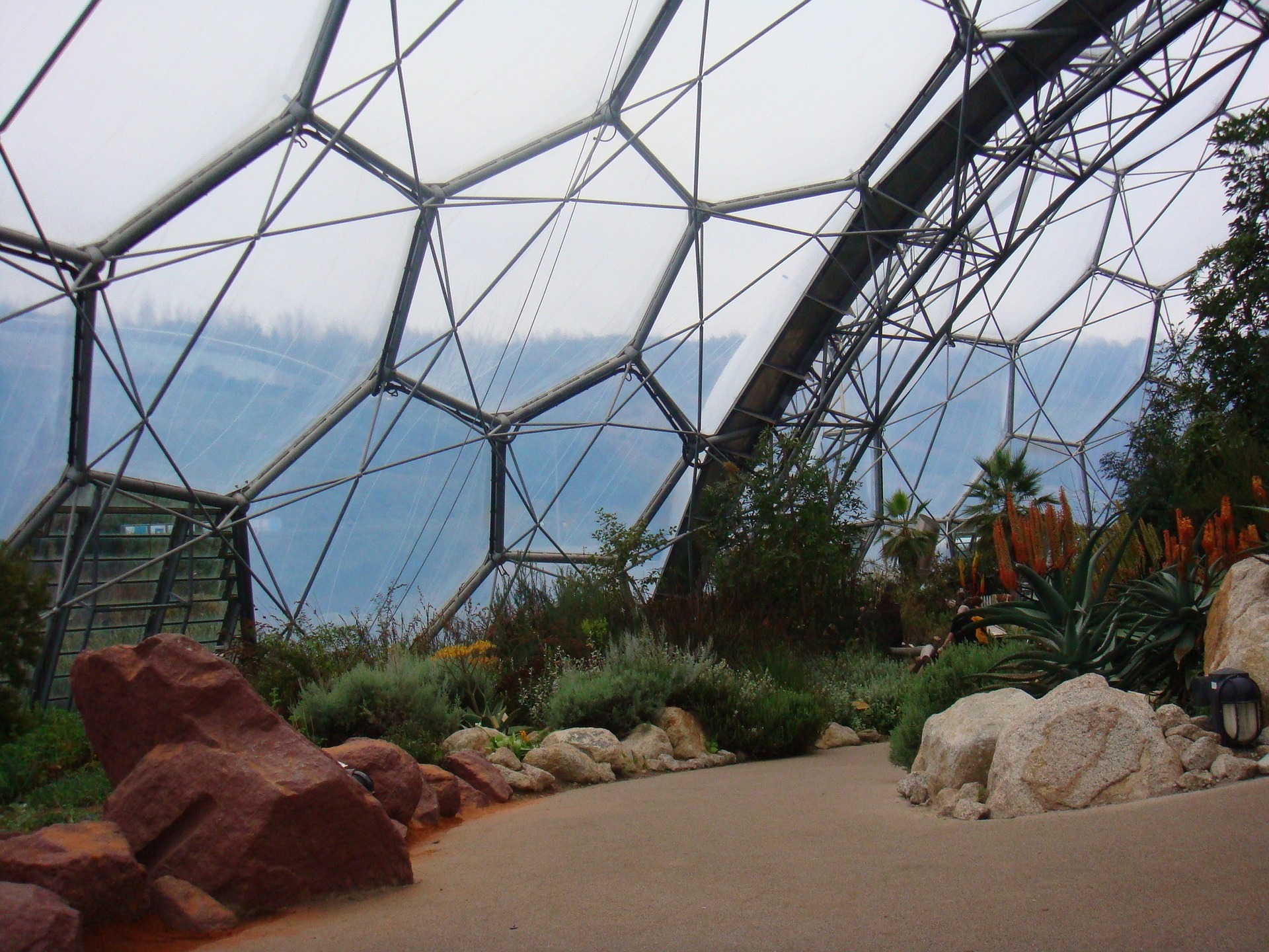eden-project-223121_1920